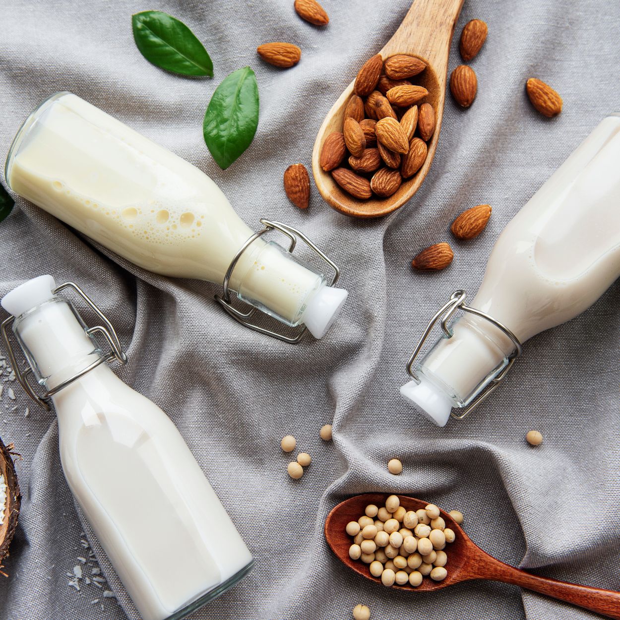 Trenutno pregledavate 3 jednostavna recepta za biljno mlijeko