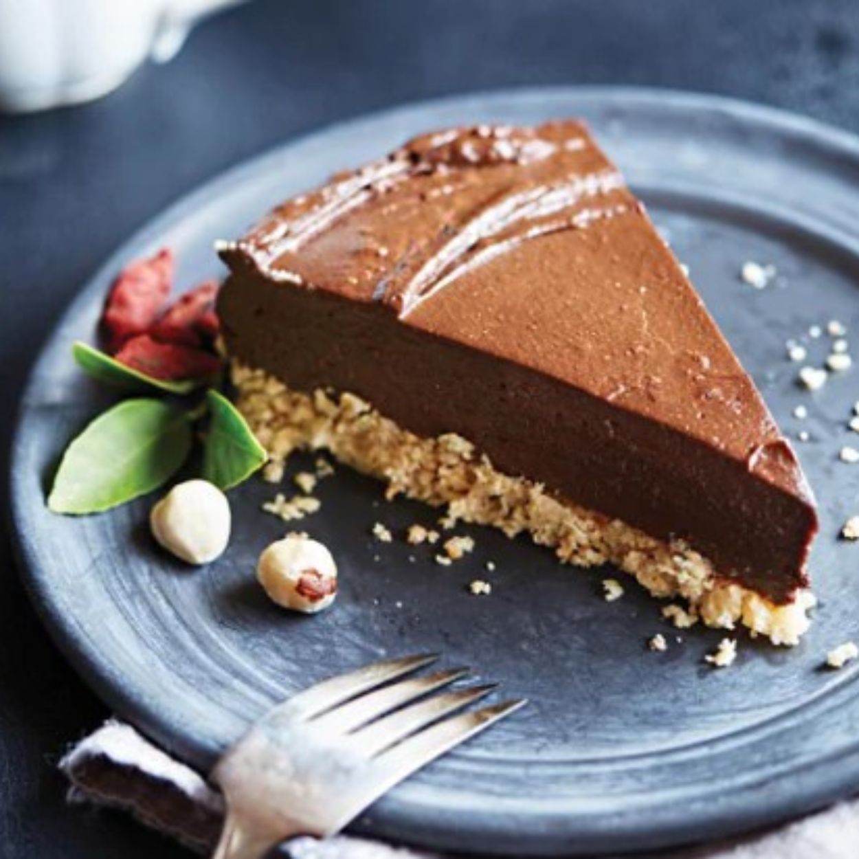 Pročitajte više o članku Novi desert za Uskrs: veganska čokoladna torta