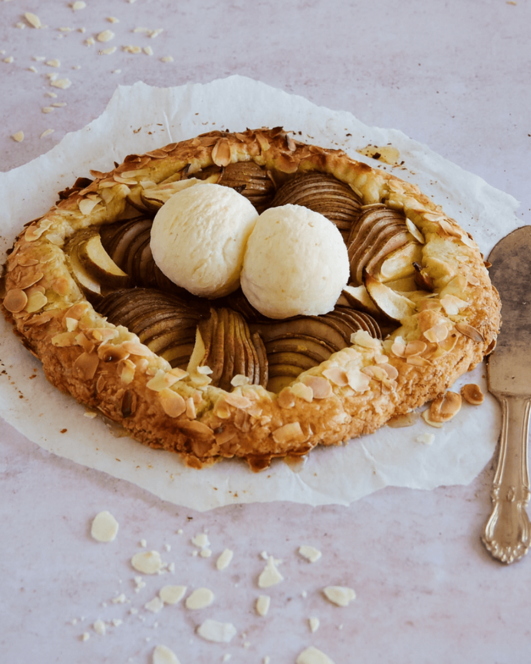Trenutno pregledavate Galette pita od krušaka
